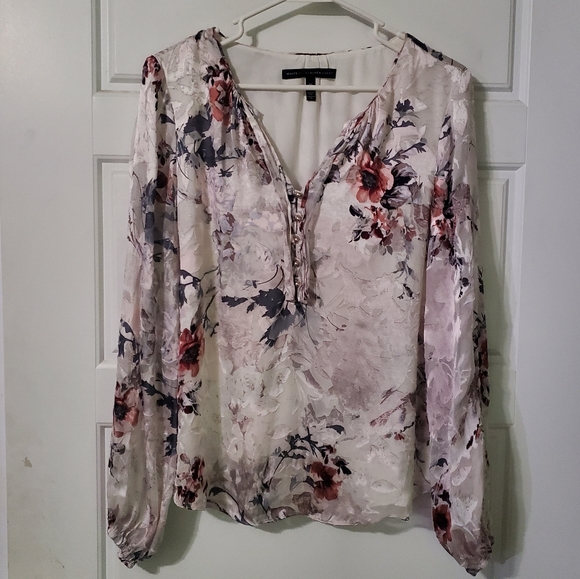 White House Black Market Tops - White House Black Maeket floral silk blend top